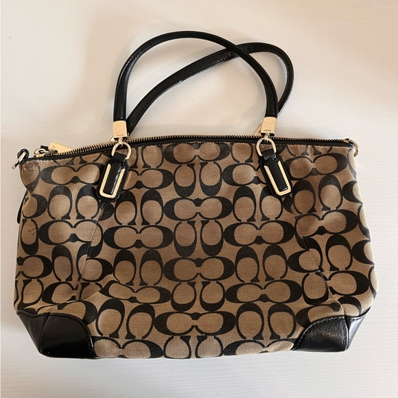 Coach purse - Picture 3 of 6